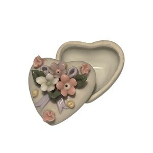 Floral Heart Trinket Box